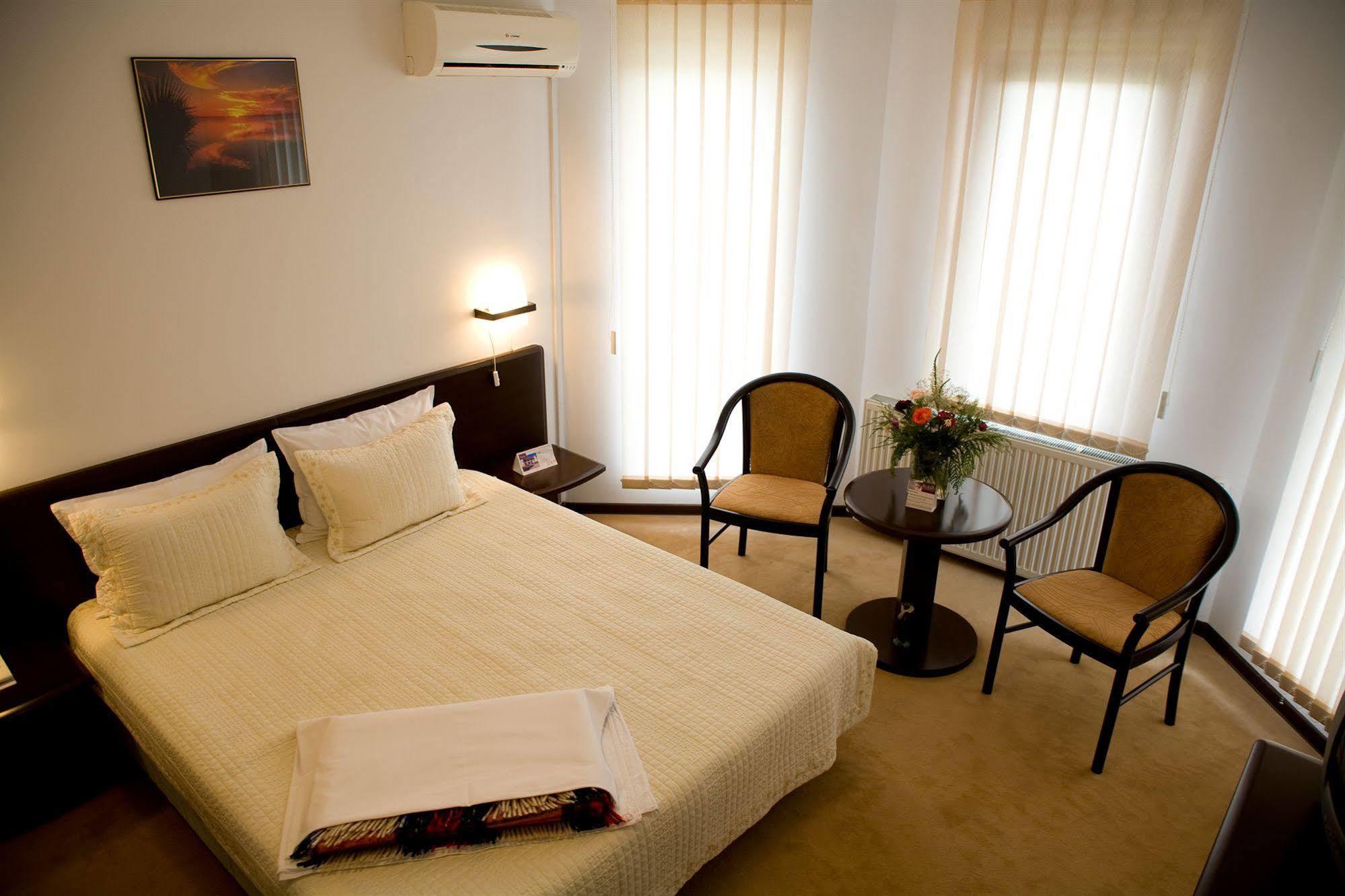 Rubin Hotel Sibiu Buitenkant foto