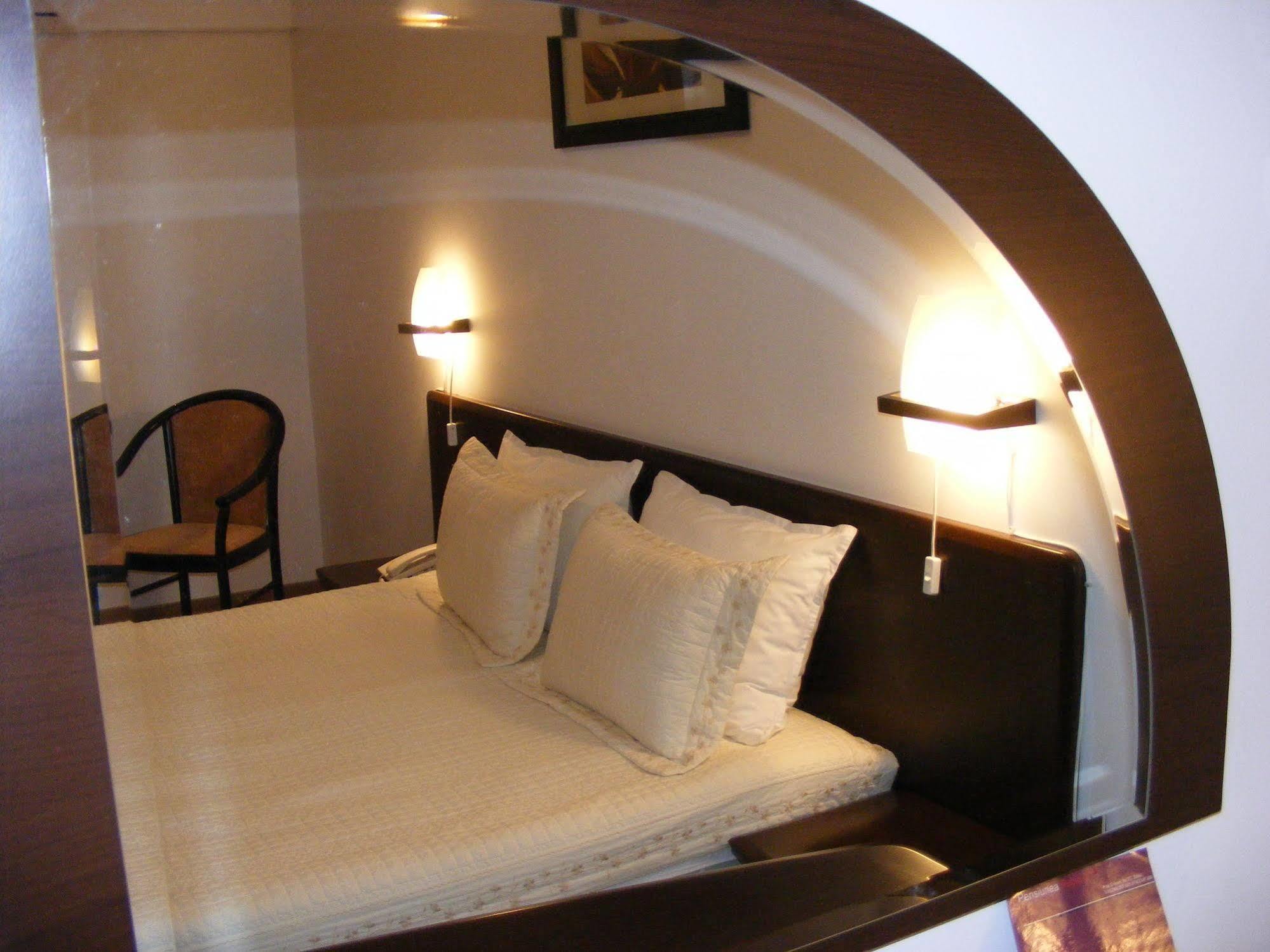 Rubin Hotel Sibiu Buitenkant foto