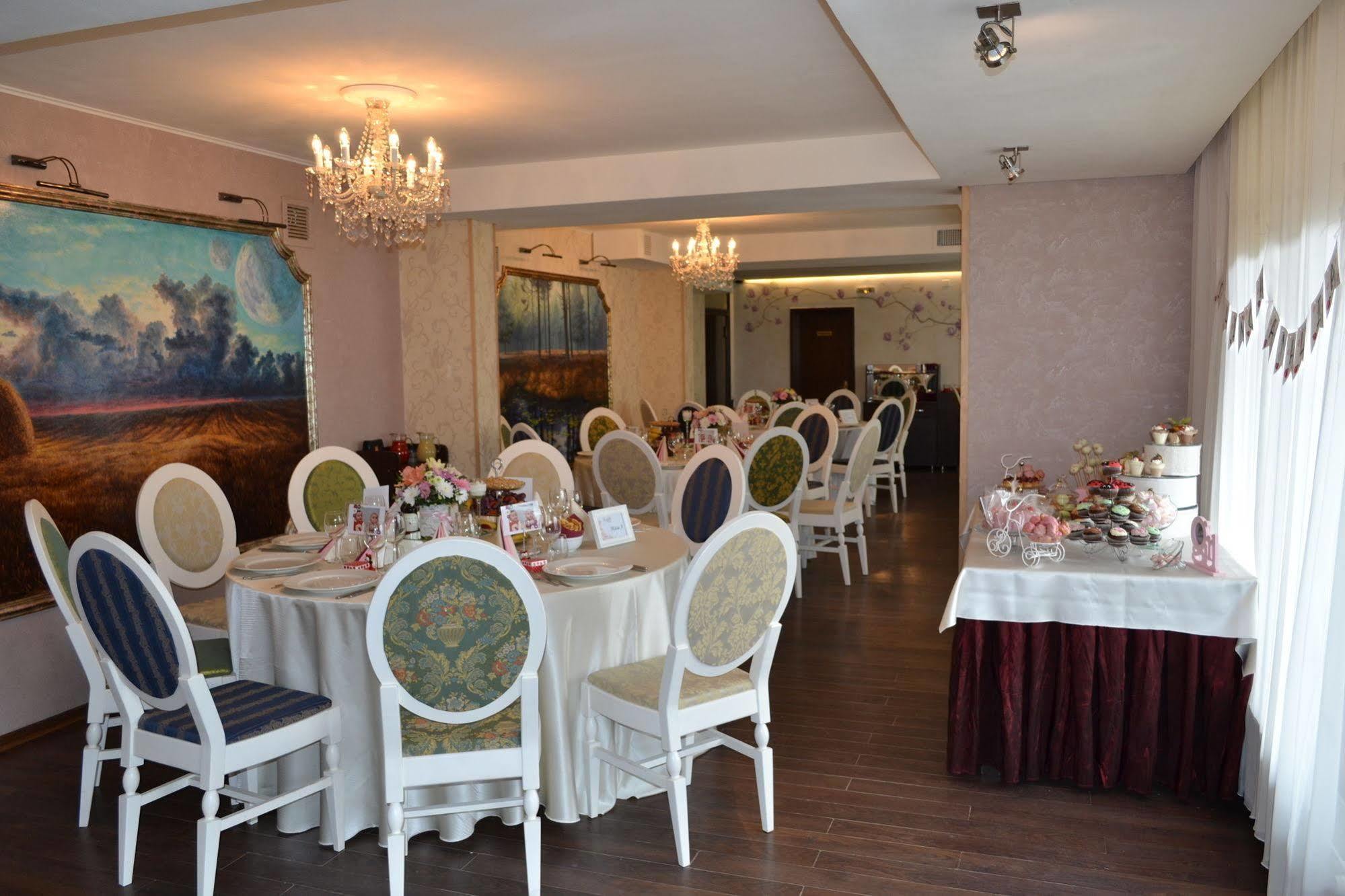 Rubin Hotel Sibiu Buitenkant foto