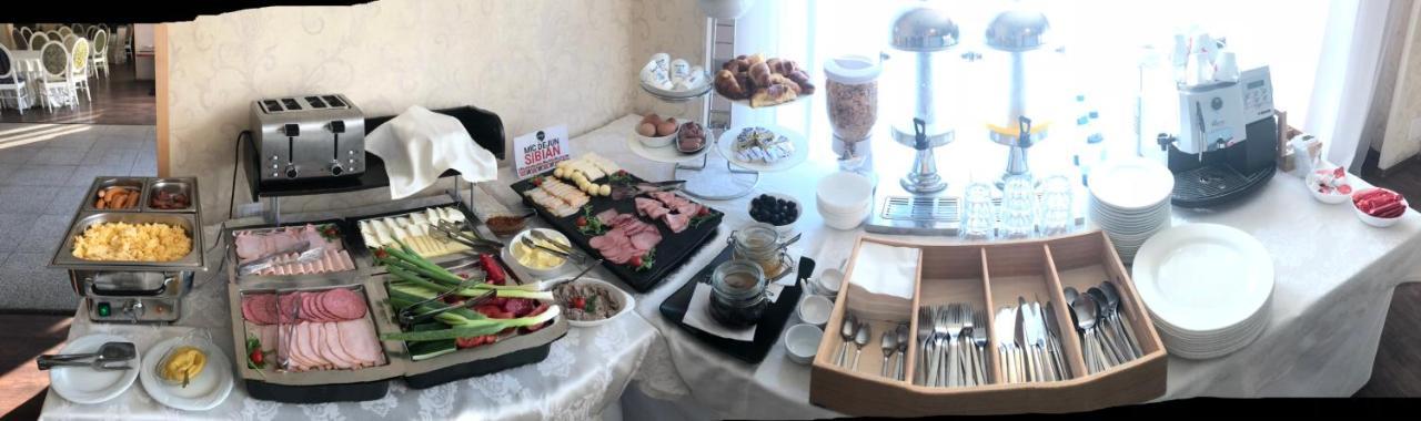 Rubin Hotel Sibiu Buitenkant foto